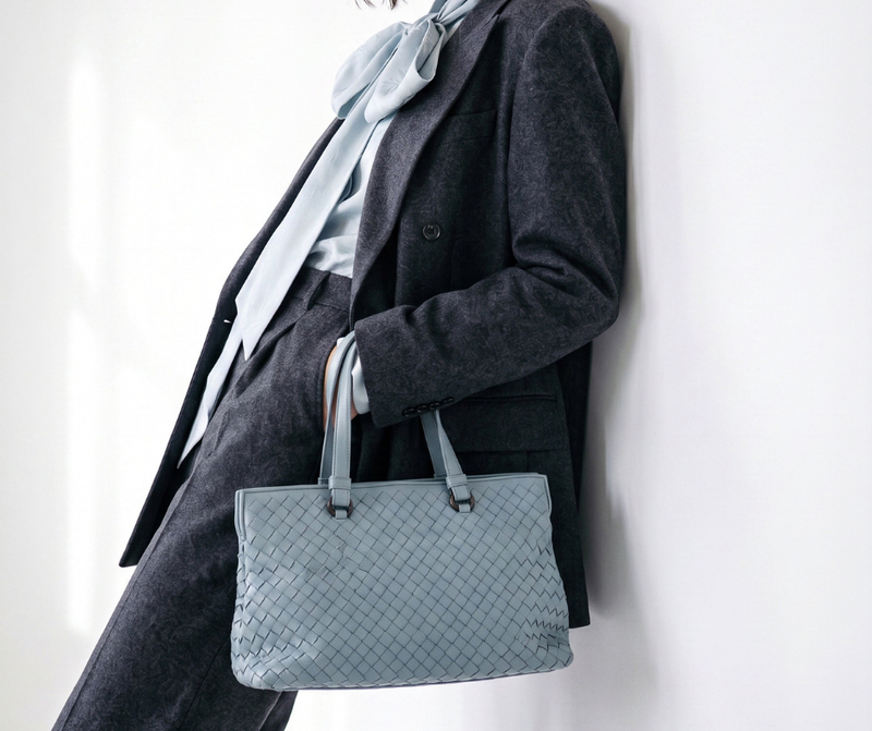 Sac Bottega Veneta Vintage : Comment Lire l'État d'un Intrecciato Avant d'Acheter
