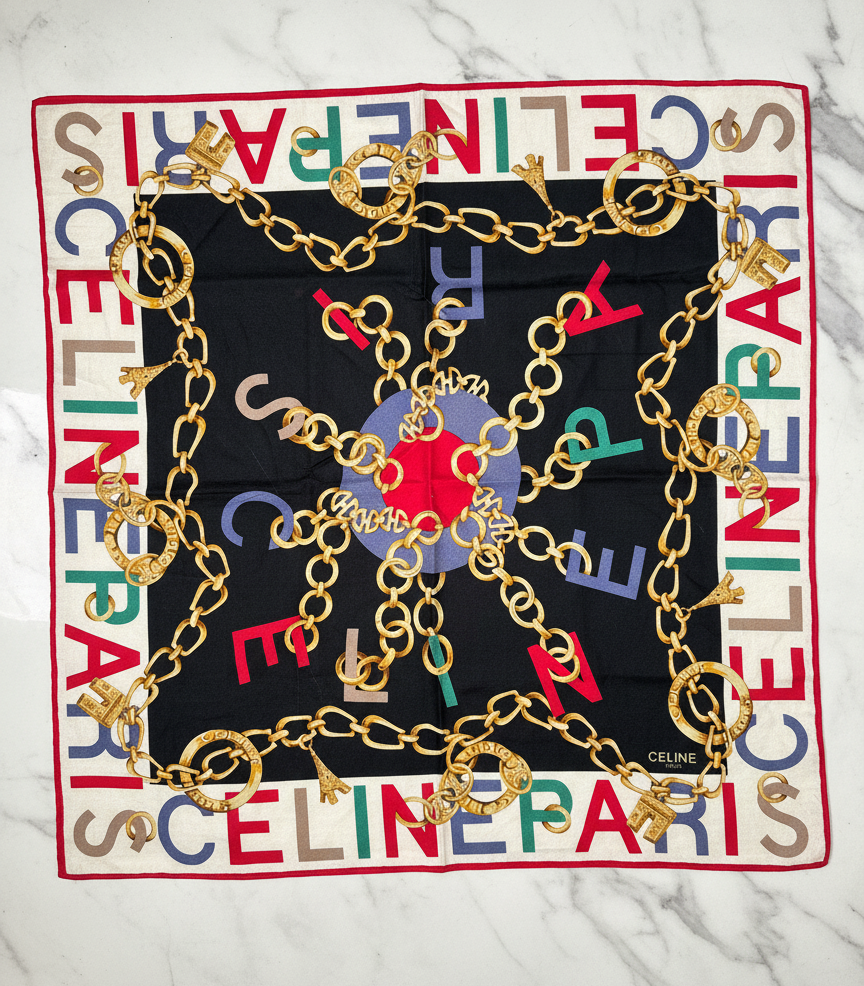Foulard Bandana Céline Vintage – Motif Chaînes & Anneaux Géométriques Multicolore – Rouge, Bleu, Vert & Noir