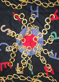 Foulard Bandana Céline Vintage – Motif Chaînes & Anneaux Géométriques Multicolore – Rouge, Bleu, Vert & Noir