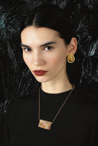 Collier Nina Ricci pendentif enveloppe & crystal transparent