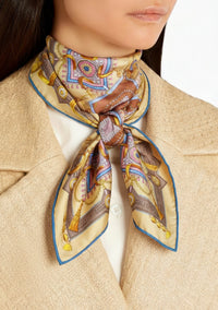 Foulard Gucci vintage en soie – Motif baroque anneaux et pompons