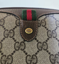 Gucci  Crossbody GG Supreme vintage bag