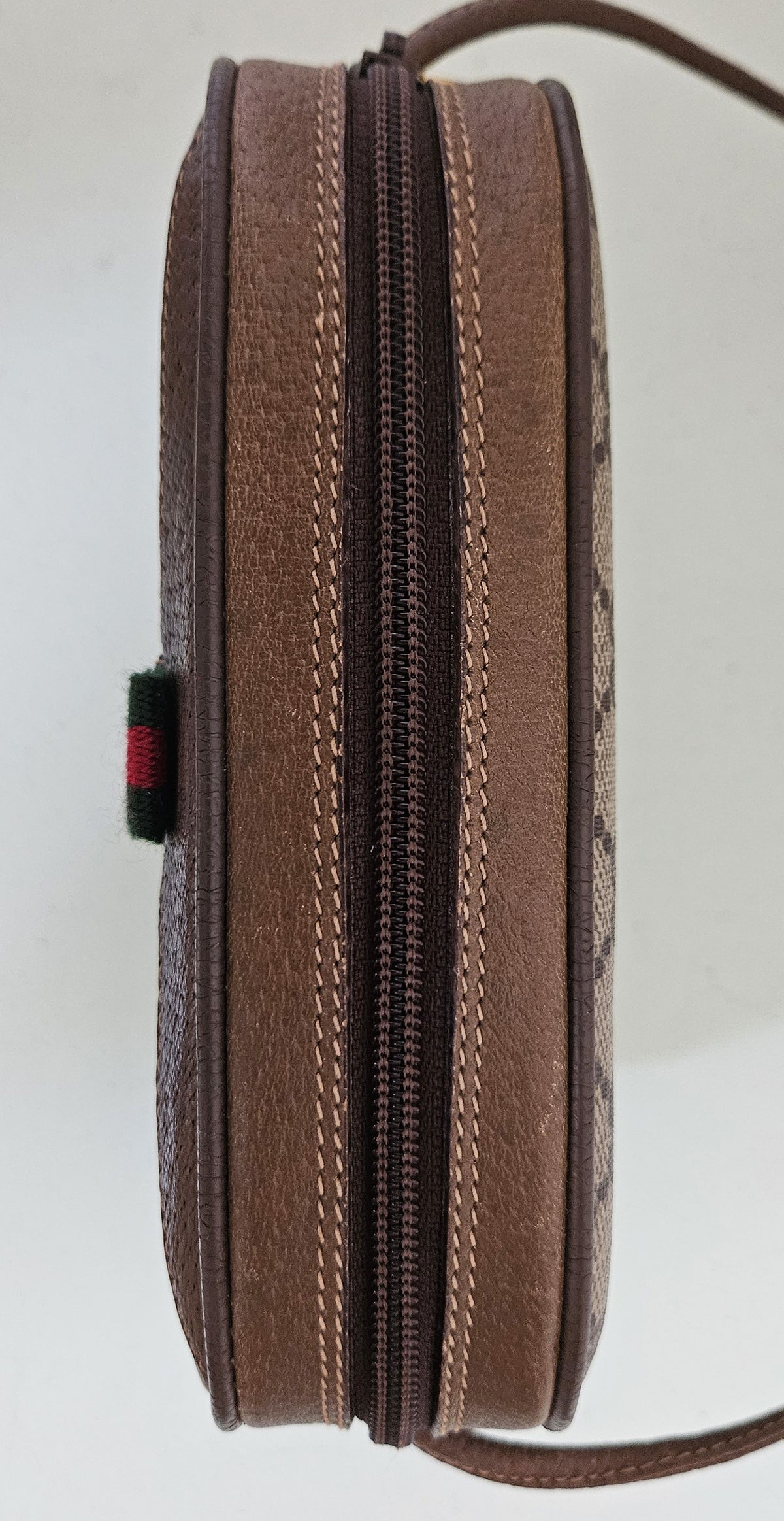 Gucci  Crossbody GG Supreme vintage bag