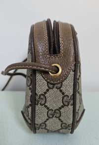 Gucci  Crossbody GG Supreme vintage bag