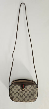 Gucci  Crossbody GG Supreme vintage bag
