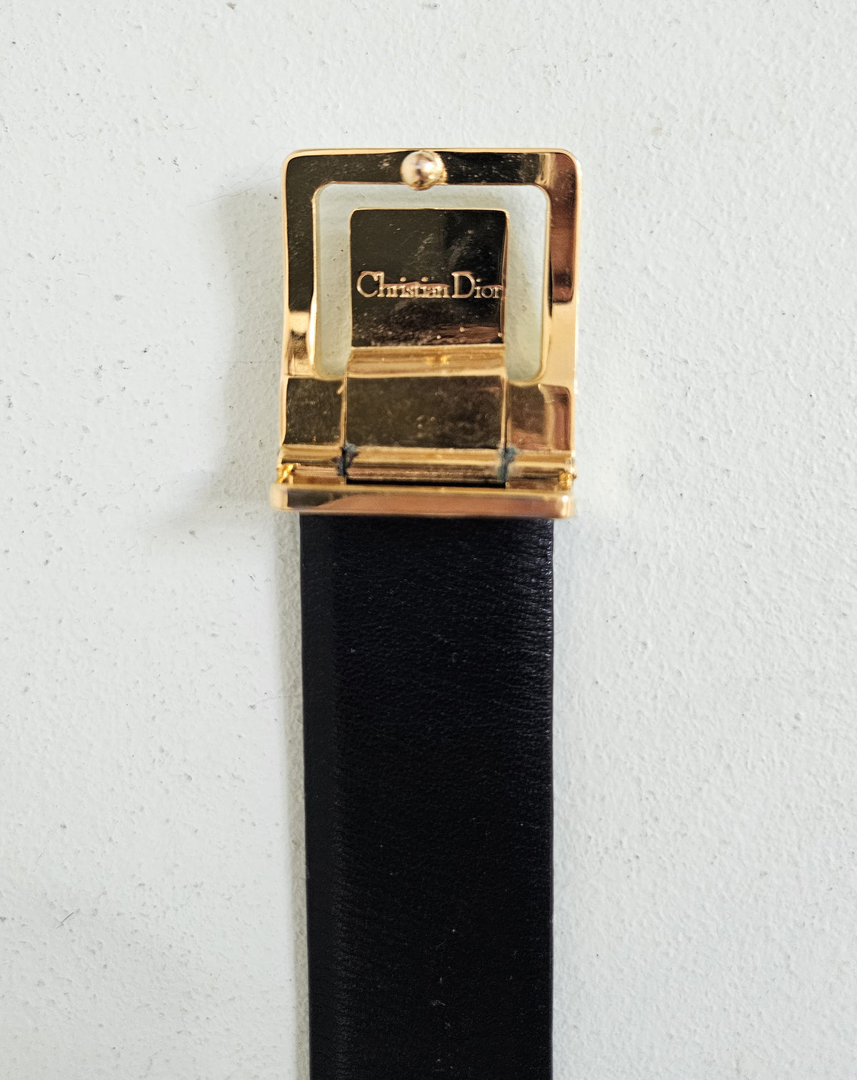 Dior Leather Belt with Gold Logo Buckle  T.36
