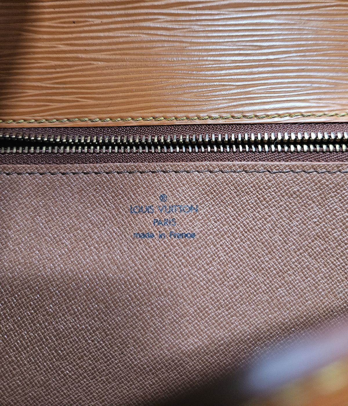 Vintage Louis Vuitton Epi Pochette – Kenyan Brown