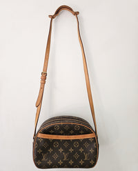 Louis Vuitton Vintage Blower Bag in Monogram Canvas