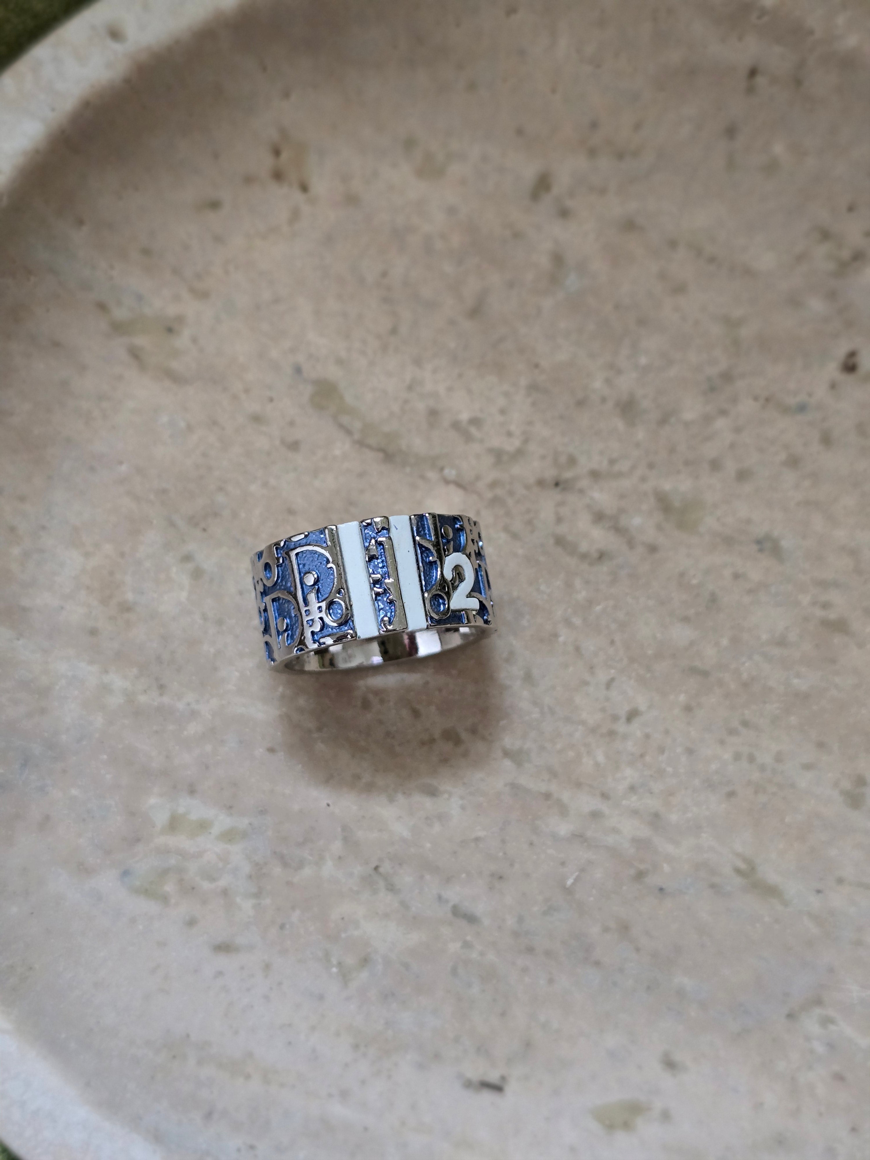 Dior Oblique Ring – Rarr.vintage