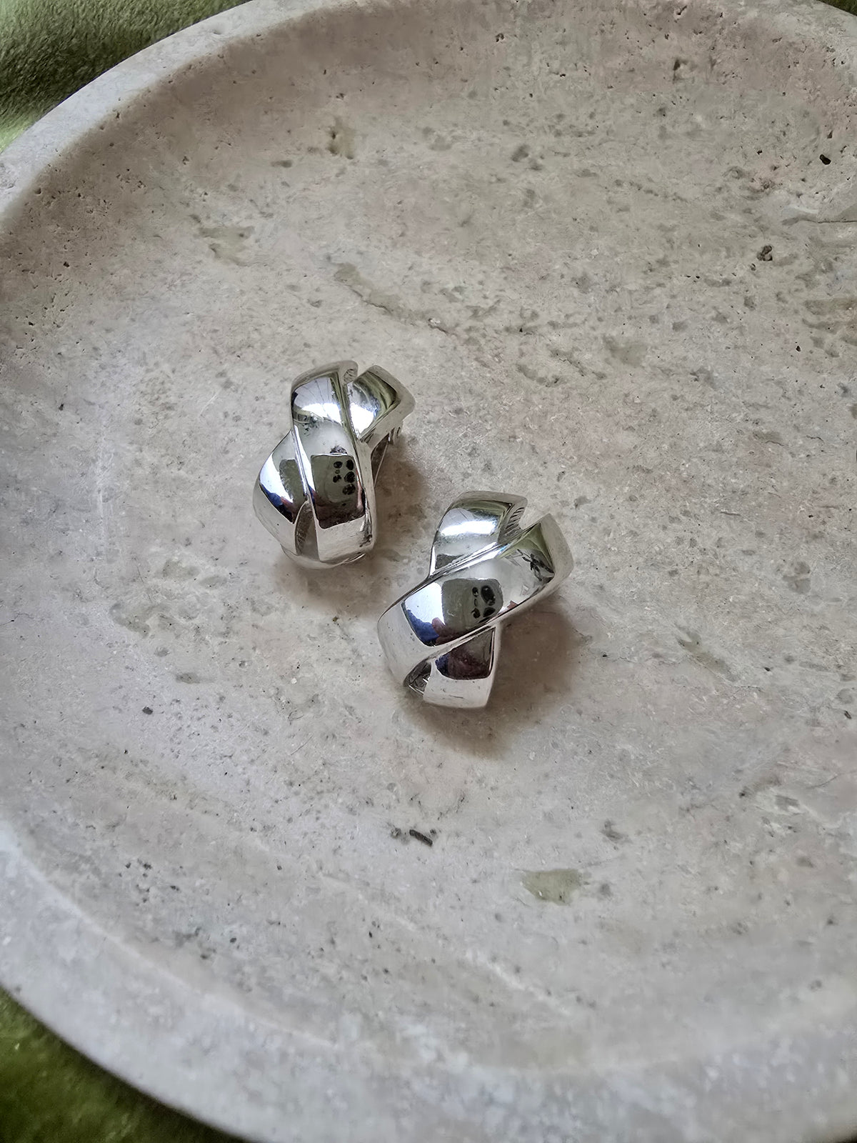 Vintage Dior Parure – Silver Tone Brooch & Clip-On Earrings Set