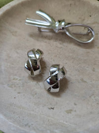 Vintage Dior Parure – Silver Tone Brooch & Clip-On Earrings Set
