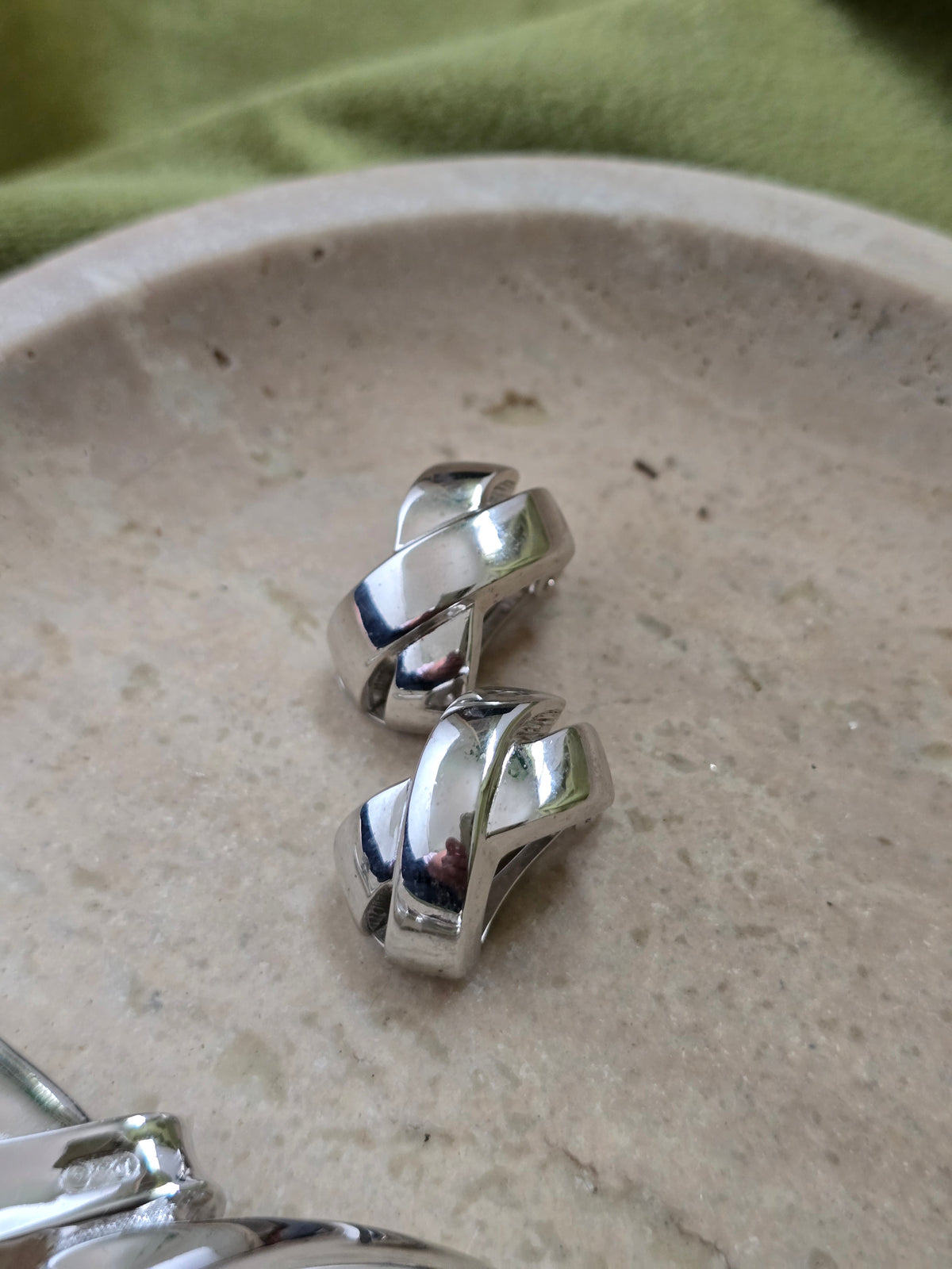 Vintage Dior Parure – Silver Tone Brooch & Clip-On Earrings Set