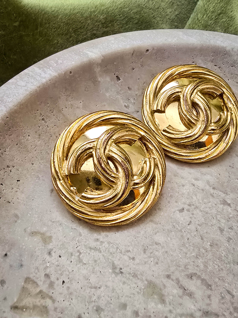 Chanel Vintage 1993 Gold-Plated Clip-On Earrings