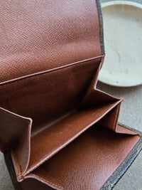 Vintage Louis Vuitton Monogram Envelope Wallet – Compact Classic