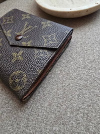 Vintage Louis Vuitton Monogram Envelope Wallet – Compact Classic