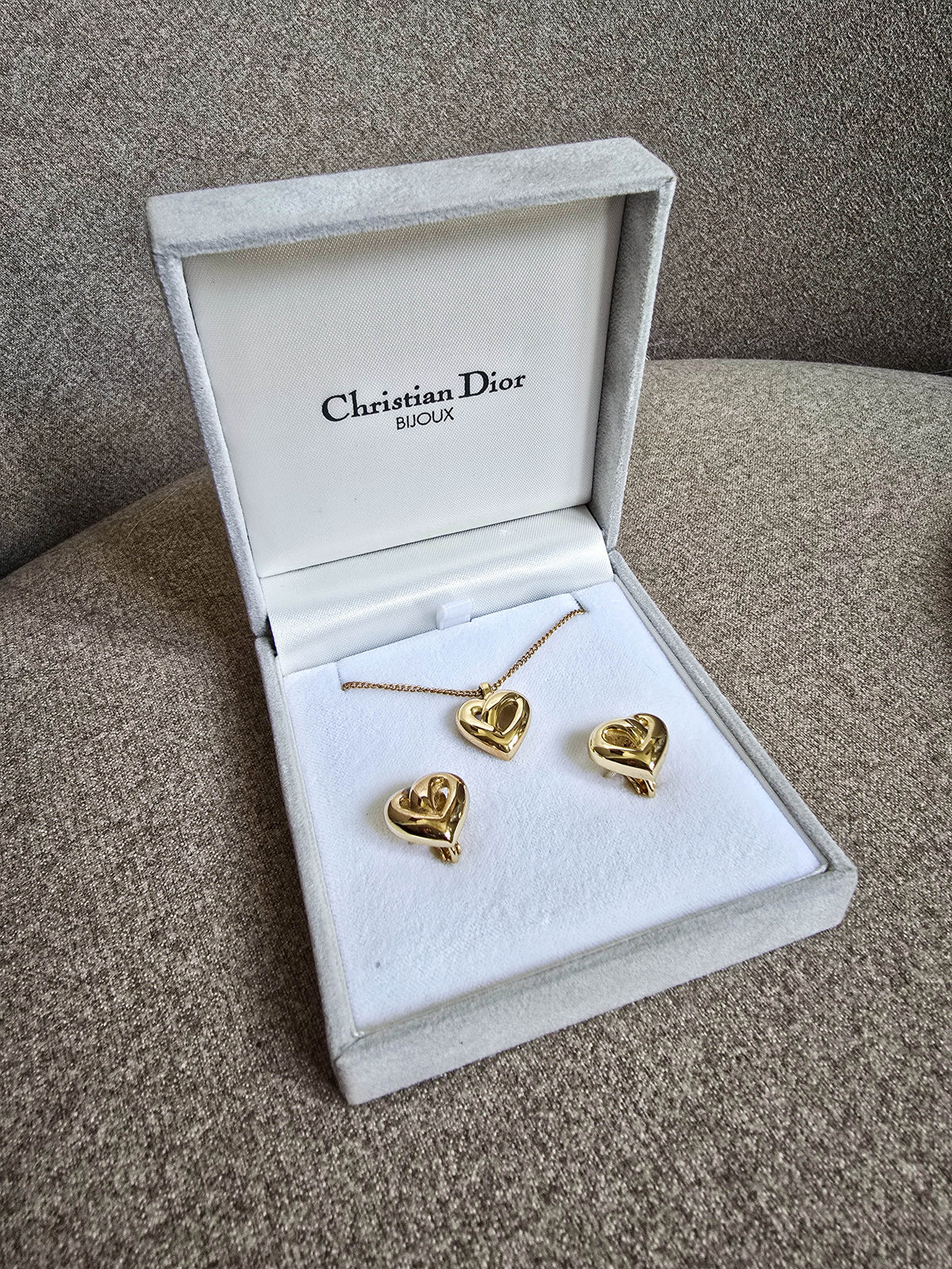 Vintage Christian Dior Heart Jewelry Set – Necklace & Clip-On Earrings