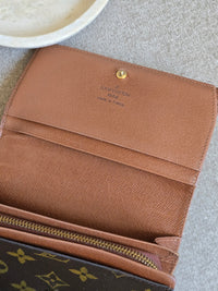 Louis Vuitton Monogram Canvas Compact French Wallet – Circa 2000