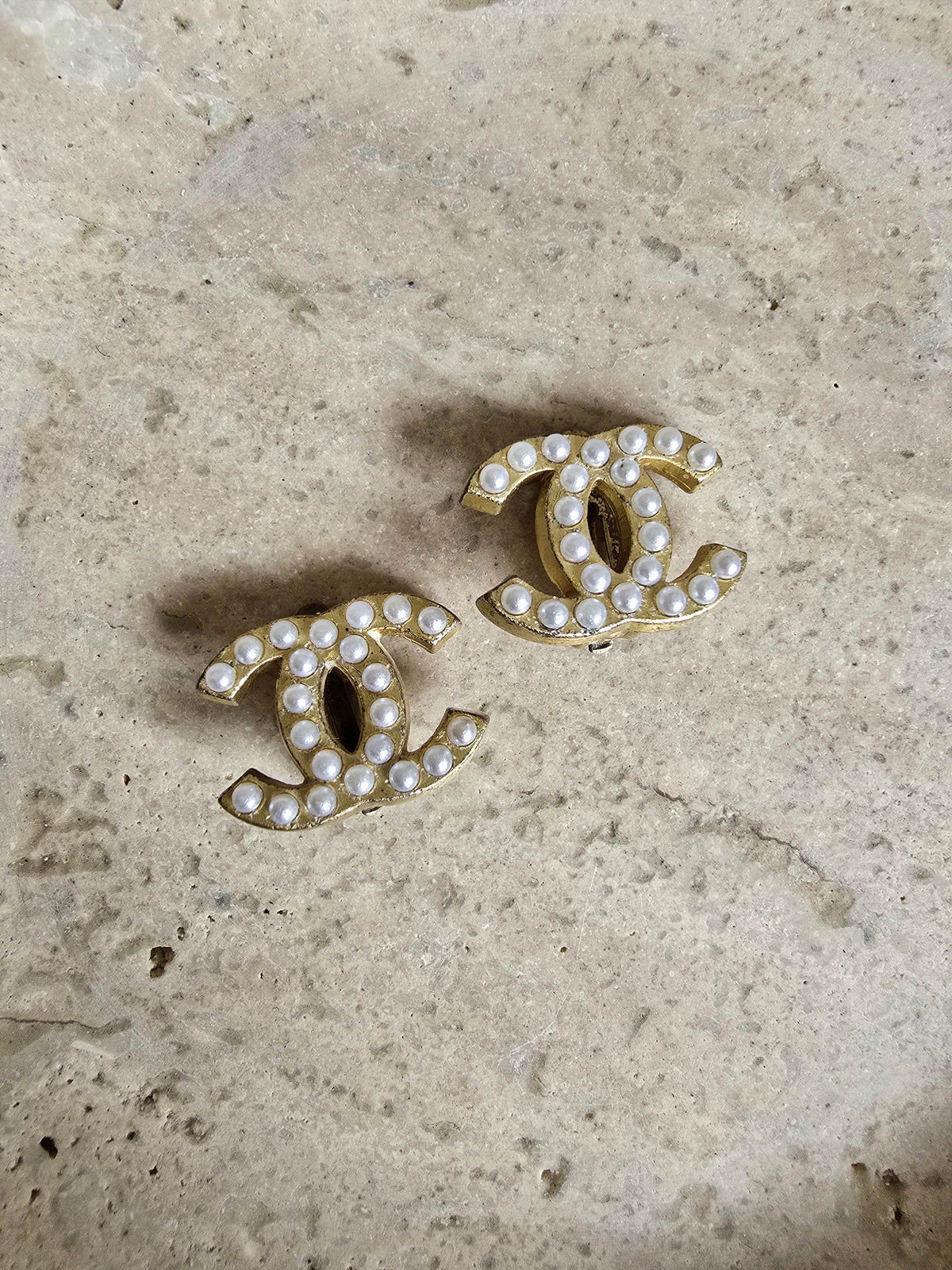 Chanel CC 2001 Gold-Plated Pearl Clip-On Earrings