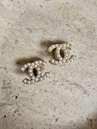 Chanel CC 2001 Gold-Plated Pearl Clip-On Earrings