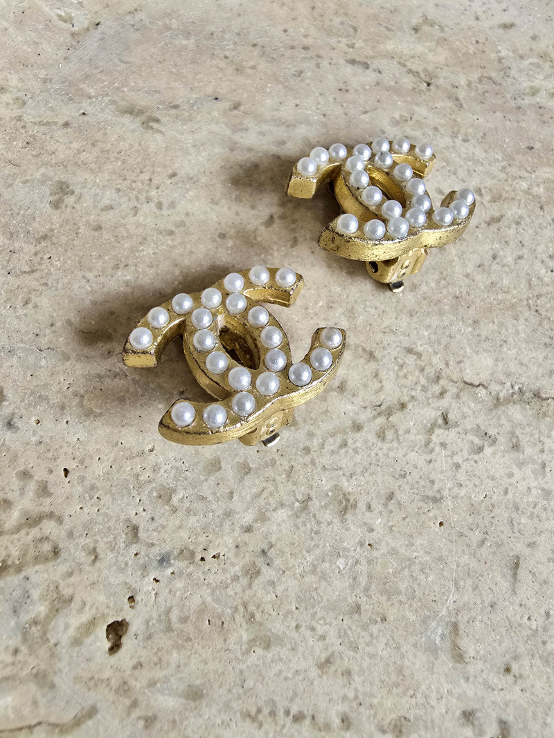 Chanel CC 2001 Gold-Plated Pearl Clip-On Earrings
