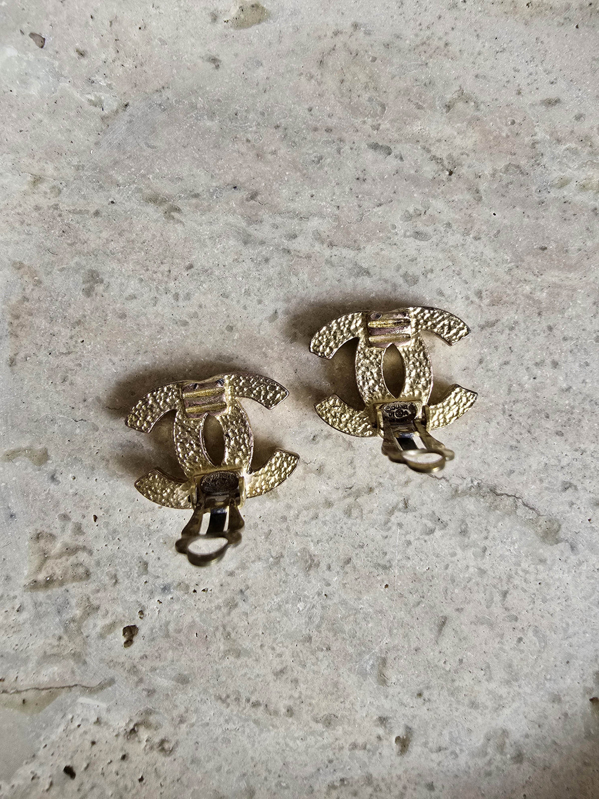Chanel CC 2001 Gold-Plated Pearl Clip-On Earrings