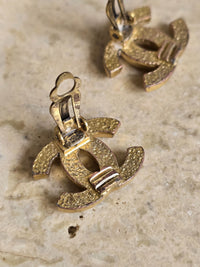 Chanel CC 2001 Gold-Plated Pearl Clip-On Earrings