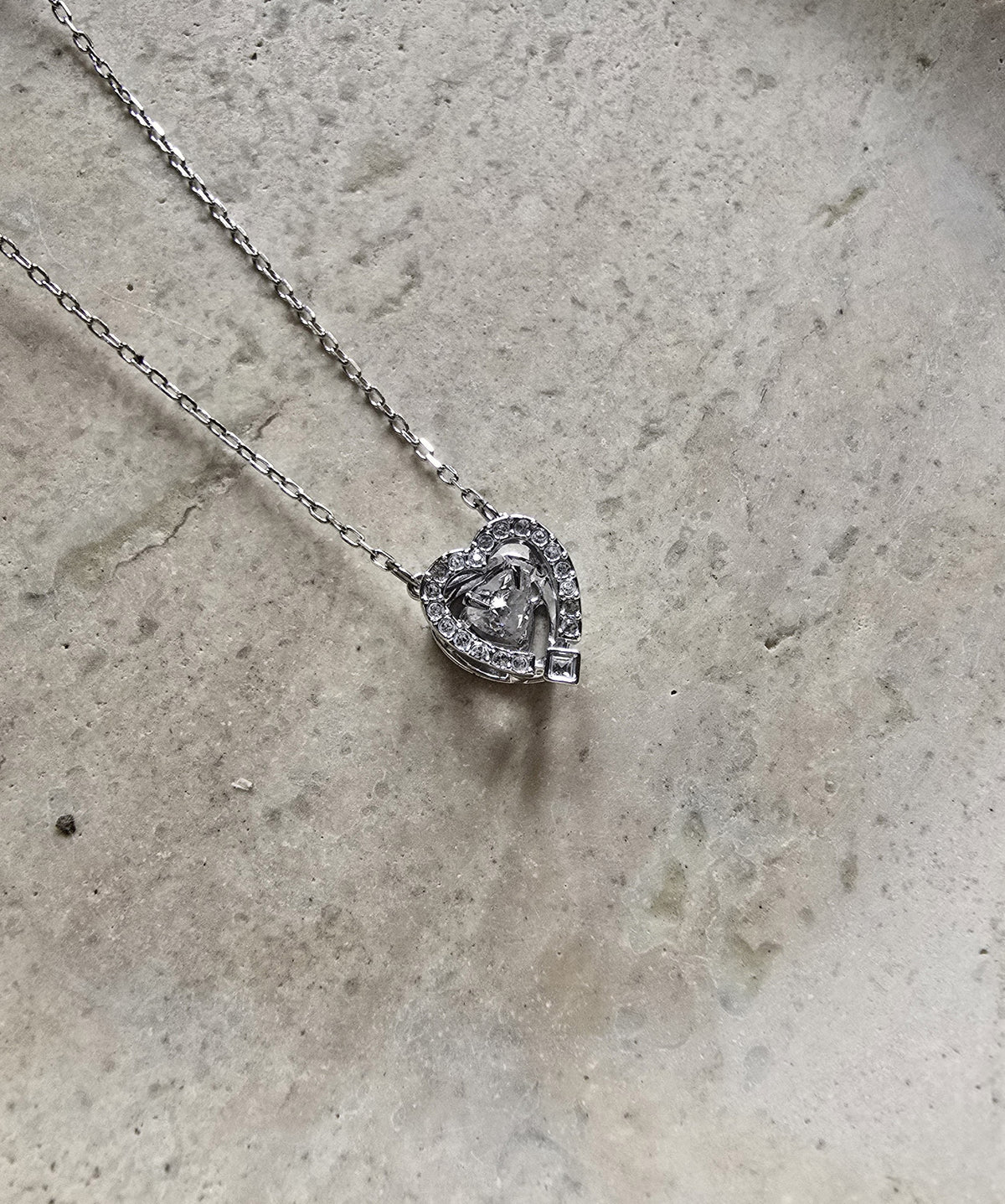 Swarovski Minimalist Heart Pendant Necklace