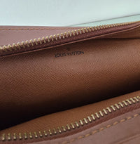 Louis Vuitton Monogram Clutch Bag Brown Canvas
