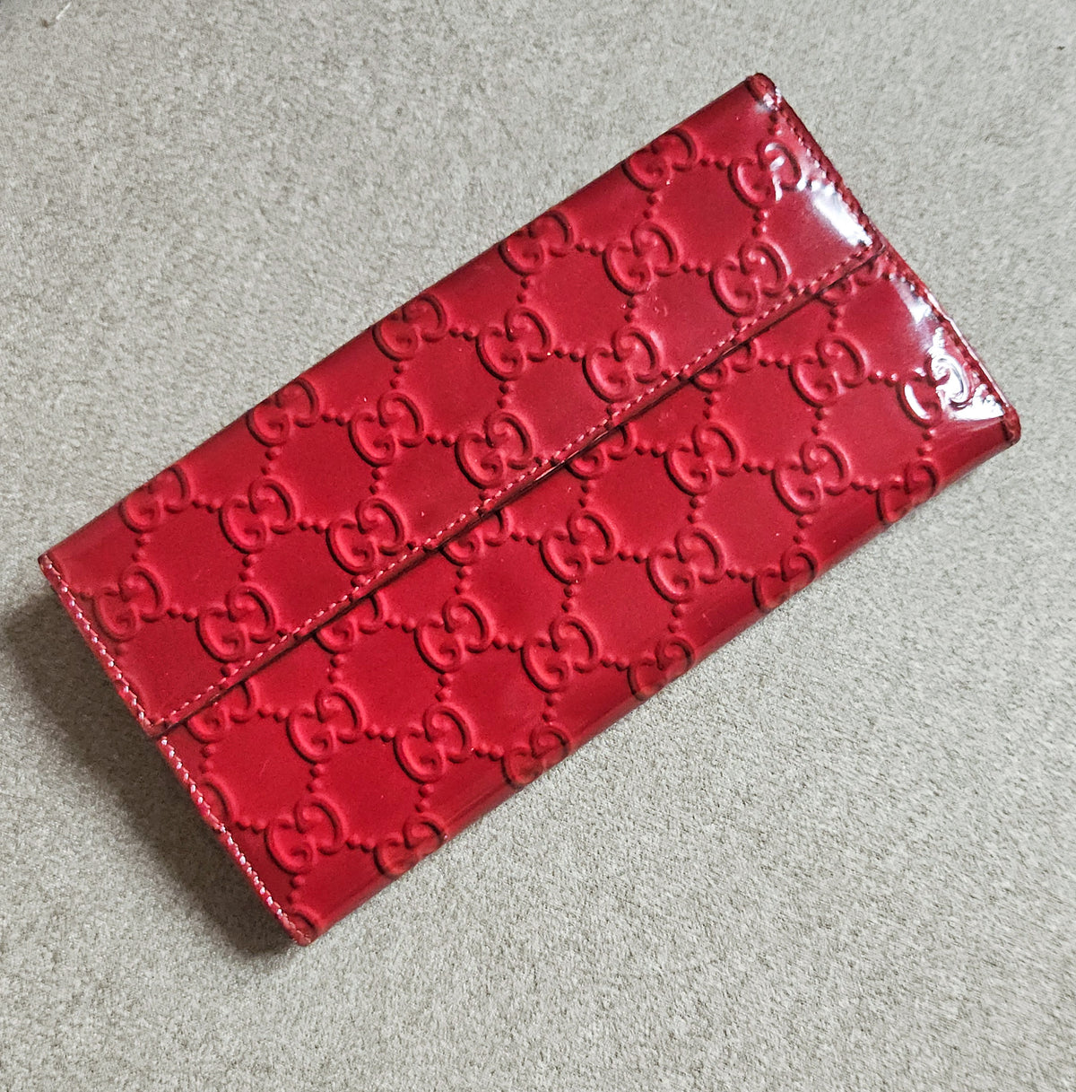 Gucci Red Patent Leather Heart Long Wallet