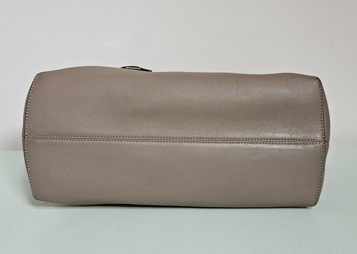 Fendi By The Way Large Bag in Taupe Light Grain Leather