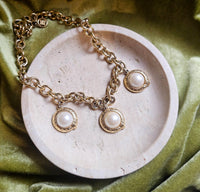 Collier Givenchy Vintage Chaîne à Gros Maillons et Perle Irisée