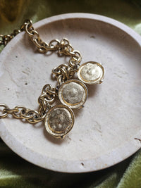 Collier Givenchy Vintage Chaîne à Gros Maillons et Perle Irisée