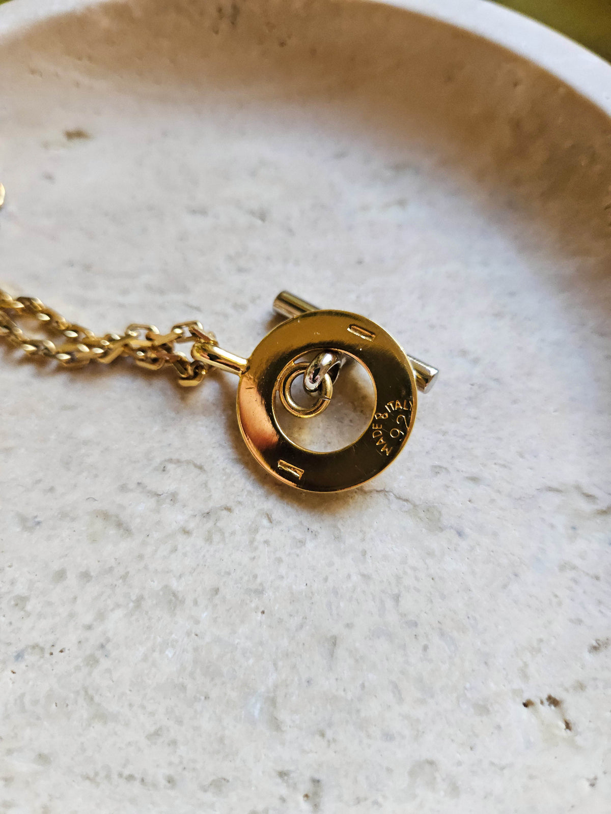 Collier Vintage Celine Fermoir T doré et Argenté