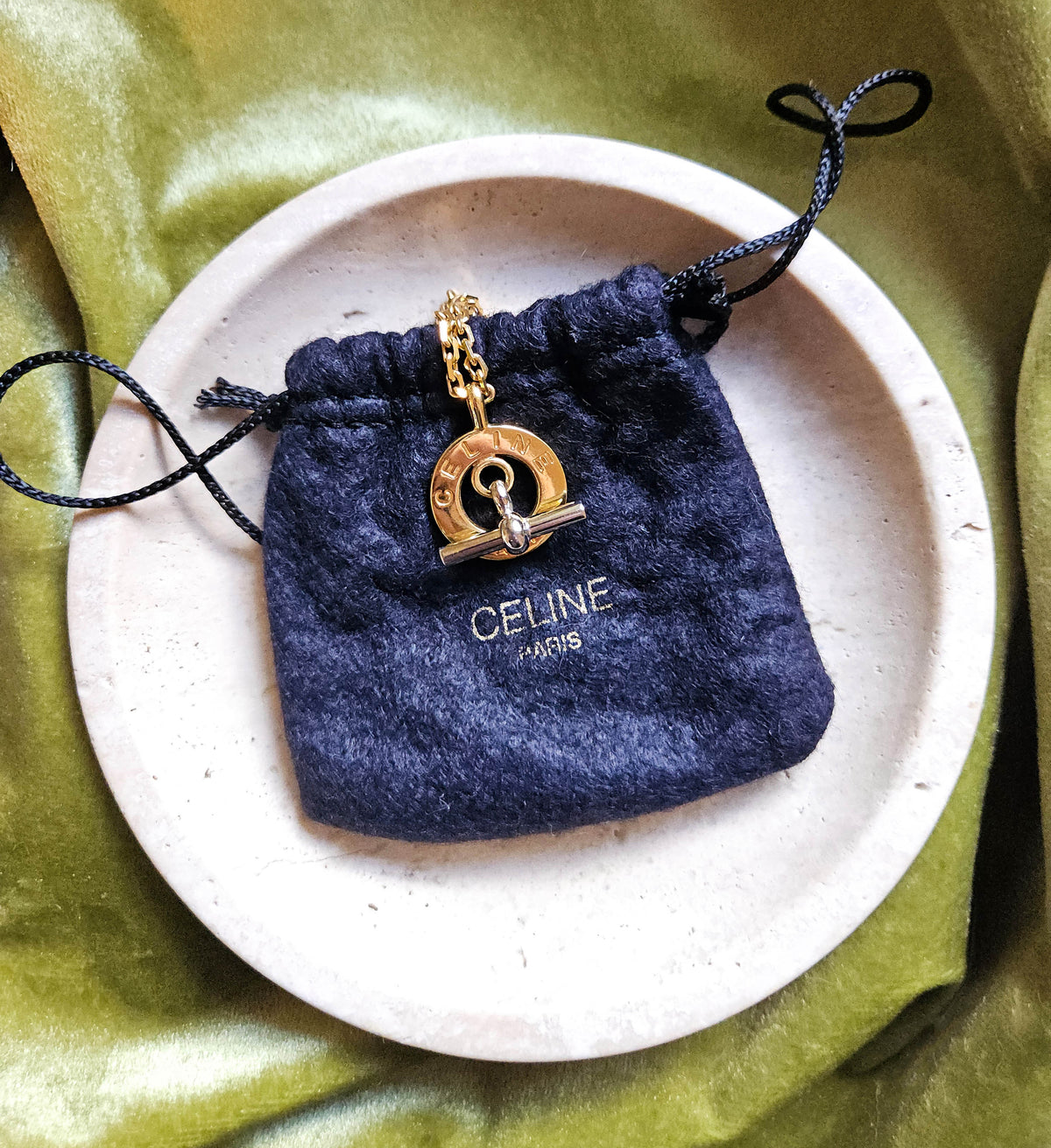 Collier Vintage Celine Fermoir T doré et Argenté