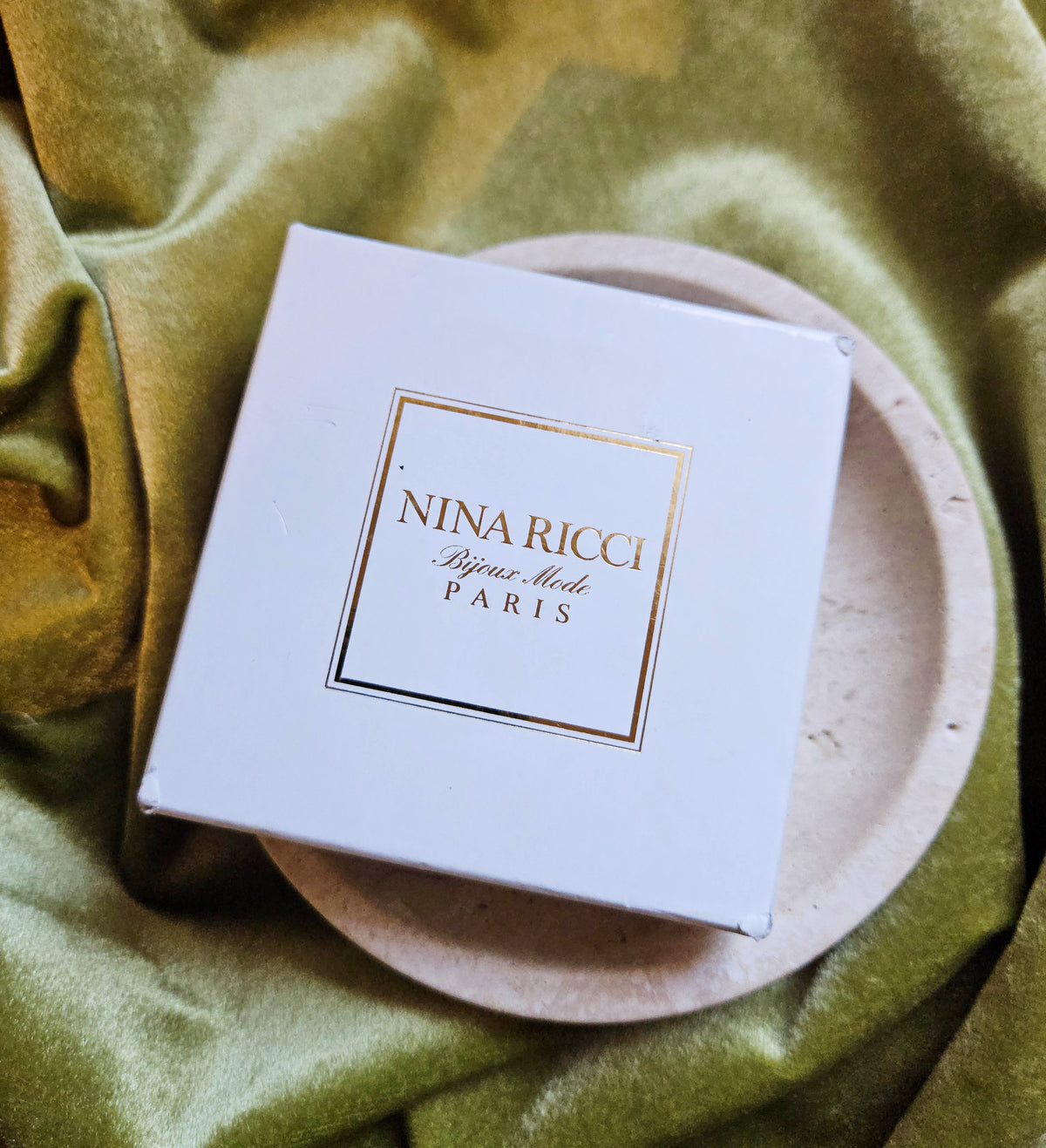 Mini Boucles d’Oreilles Nina Ricci Vintage à Clip Goutte Plaqué Or et Strass Cristal