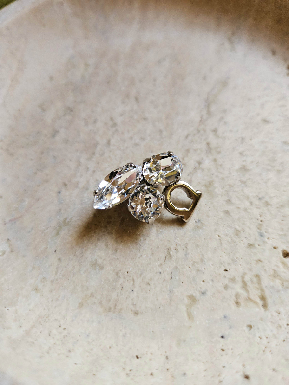 Boucles d’Oreilles Salvatore Ferragamo Gancini Argentées avec Strass Cristal