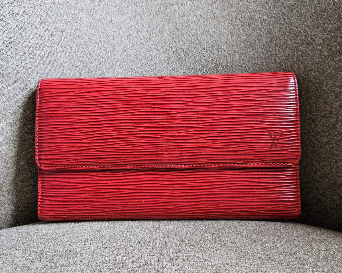 Grand Portefeuille Louis Vuitton Cuir Épi Rouge