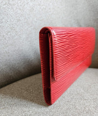 Grand Portefeuille Louis Vuitton Cuir Épi Rouge