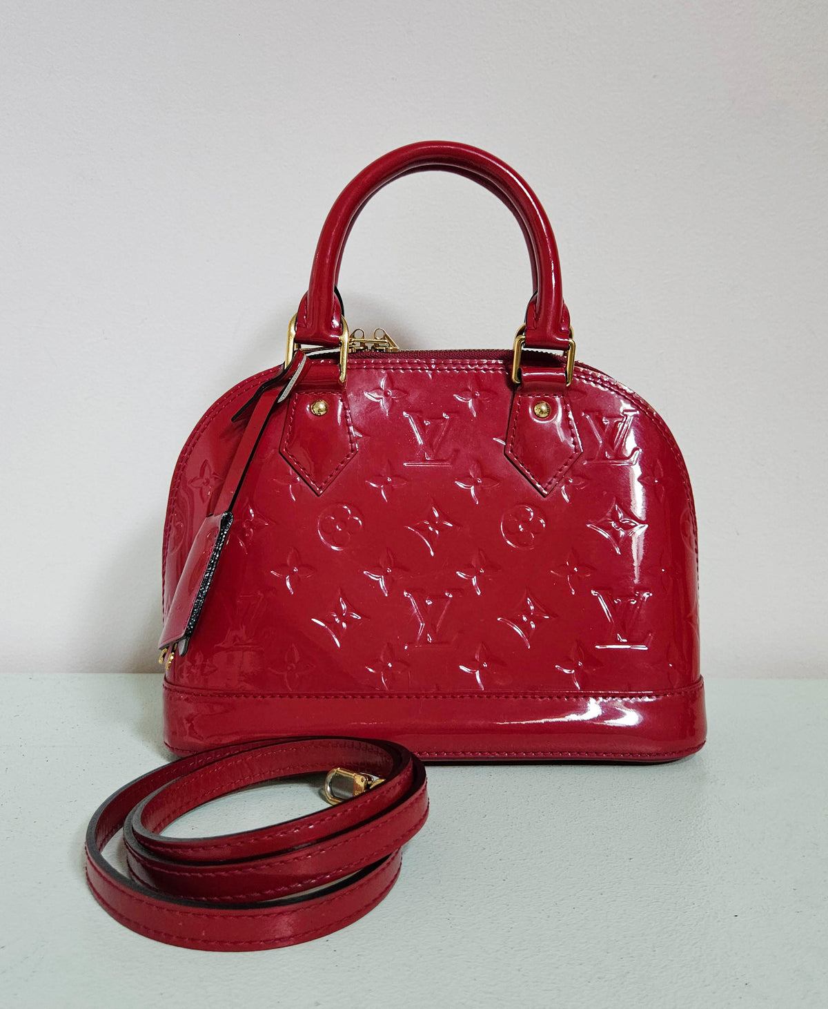 Sac Louis Vuitton Alma BB M91606 en Cuir Vernis Rouge