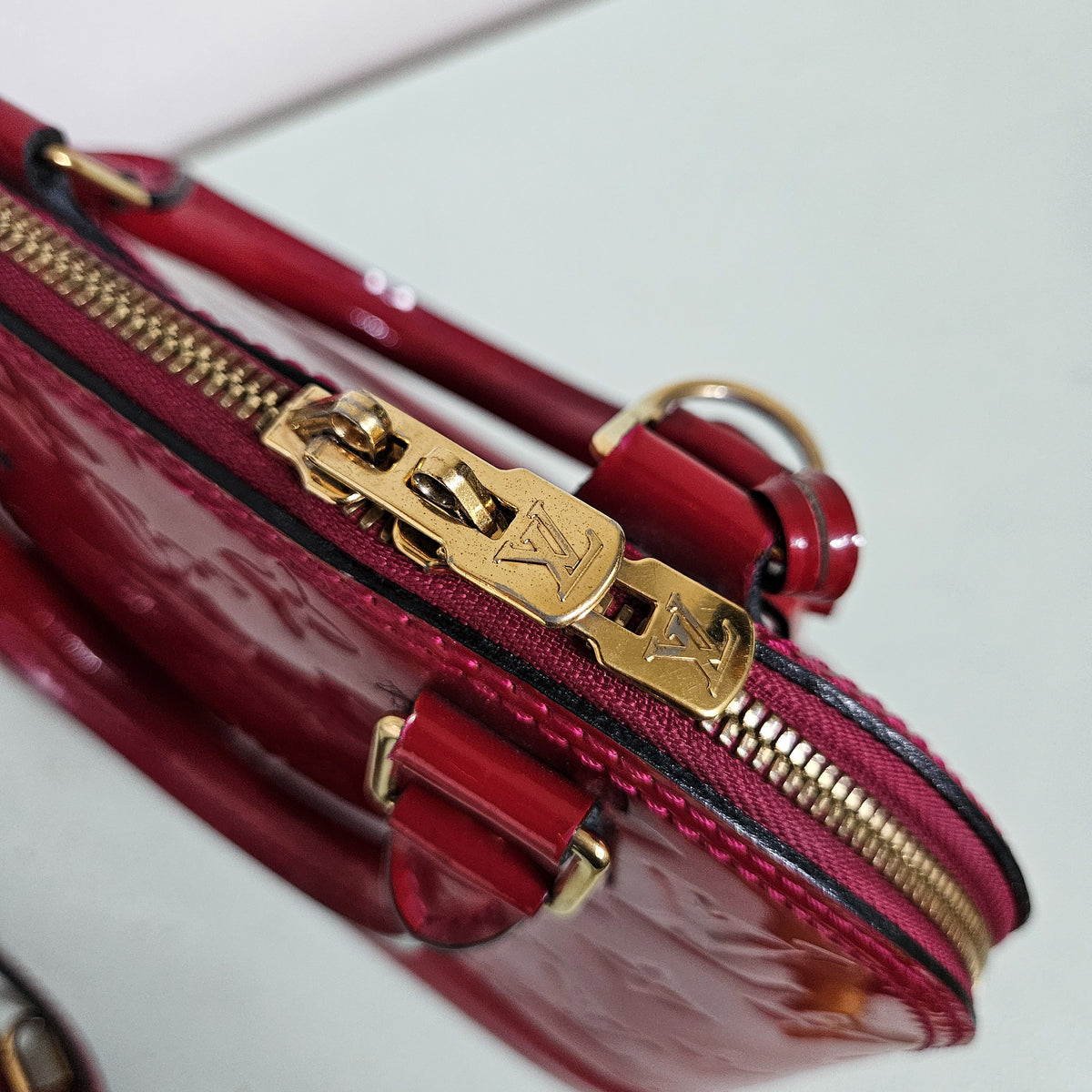 Sac Louis Vuitton Alma BB M91606 en Cuir Vernis Rouge