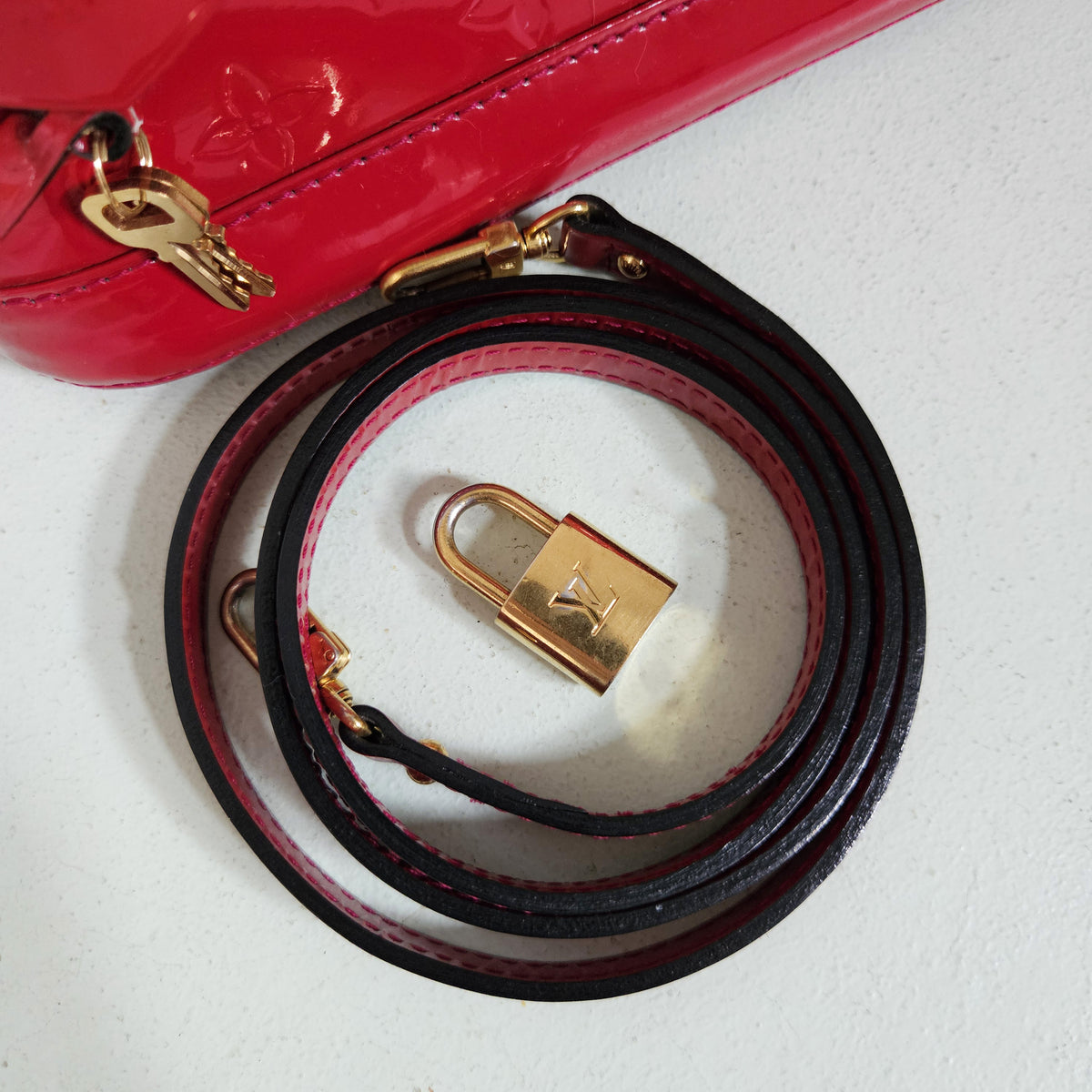 Sac Louis Vuitton Alma BB M91606 en Cuir Vernis Rouge