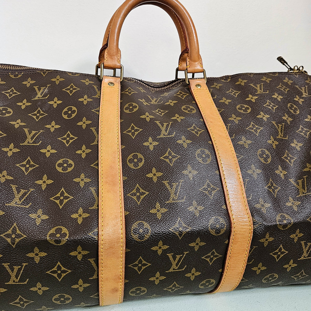 Sac Louis Vuitton Keepall 55 en Toile Monogram – Bon État, Sans Accessoires