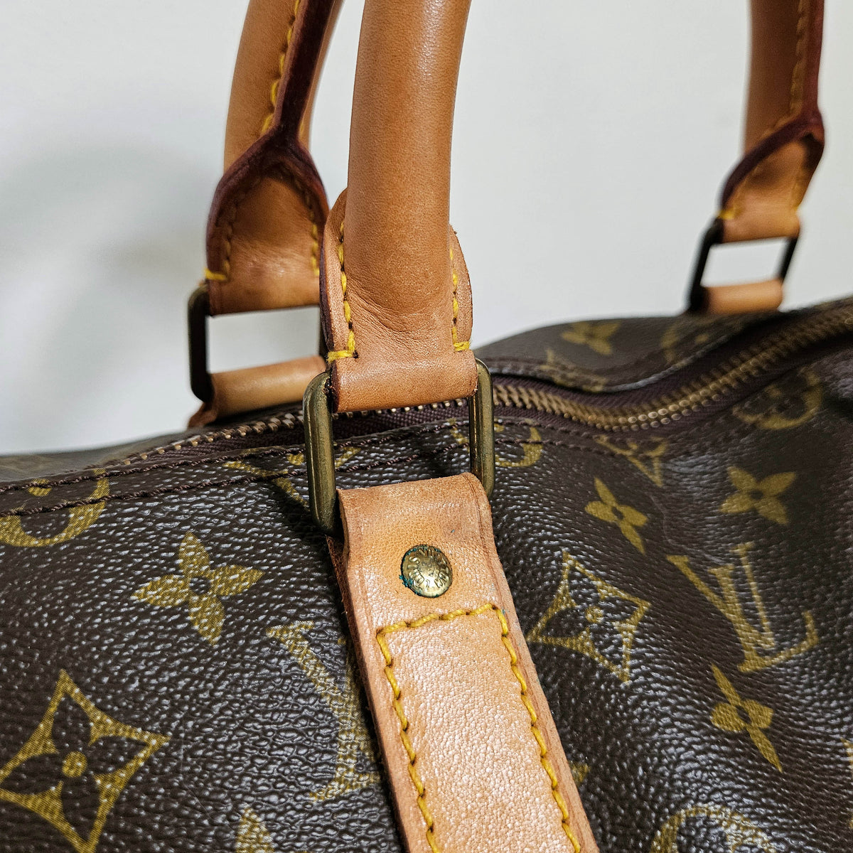 Sac Louis Vuitton Keepall 55 en Toile Monogram – Bon État, Sans Accessoires