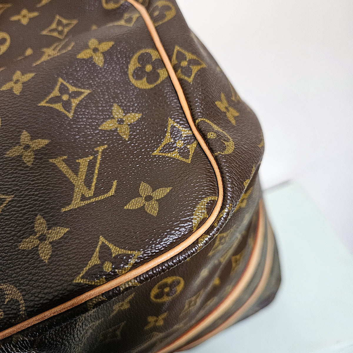 Sac Louis Vuitton Keepall 55 en Toile Monogram – Bon État, Sans Accessoires