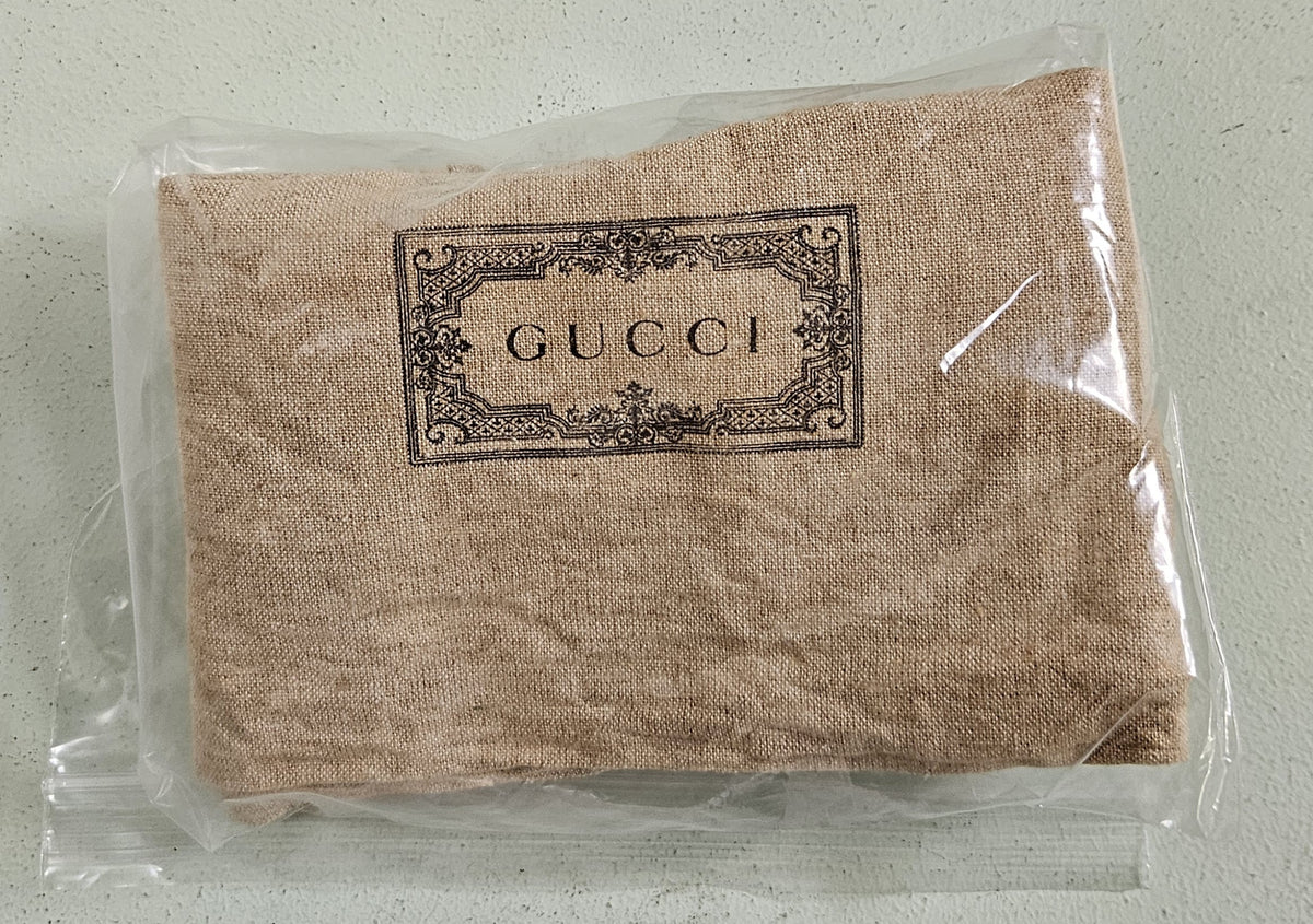 Sac Gucci Padlock en cuir rouge lisse, perles irisées et clous dorés