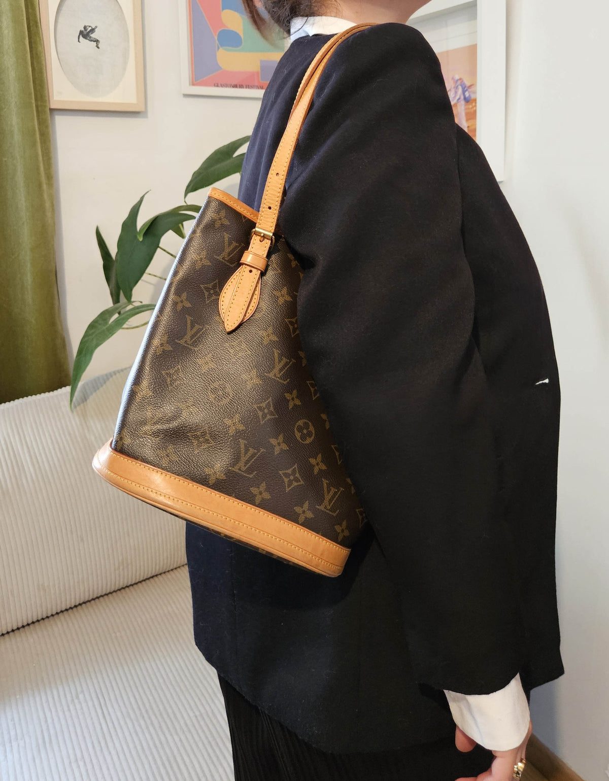 Sac Louis Vuitton Bucket en Toile Monogram et Cuir Vachette Beige