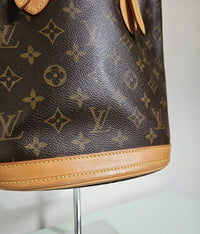 Sac Louis Vuitton Bucket en Toile Monogram et Cuir Vachette Beige