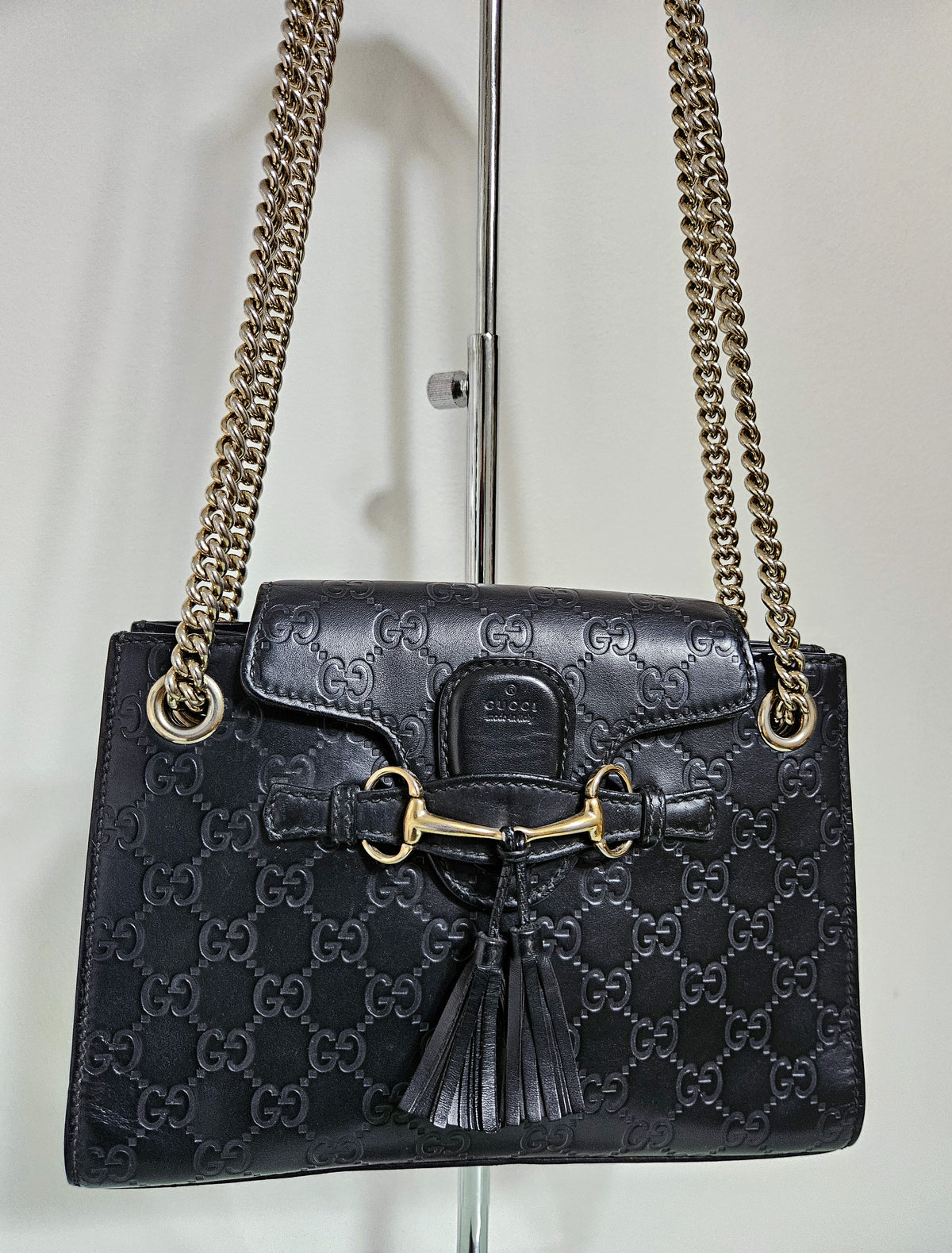 Sac Gucci Emily Guccissima en cuir noir embossé