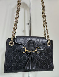 Sac Gucci Emily Guccissima en cuir noir embossé