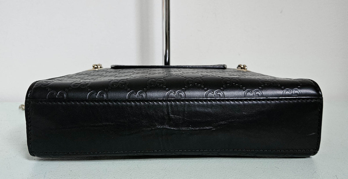 Sac Gucci Emily Guccissima en cuir noir embossé